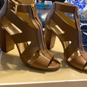 Michael Kors Anya  Open Toe leather color is luggage remember.